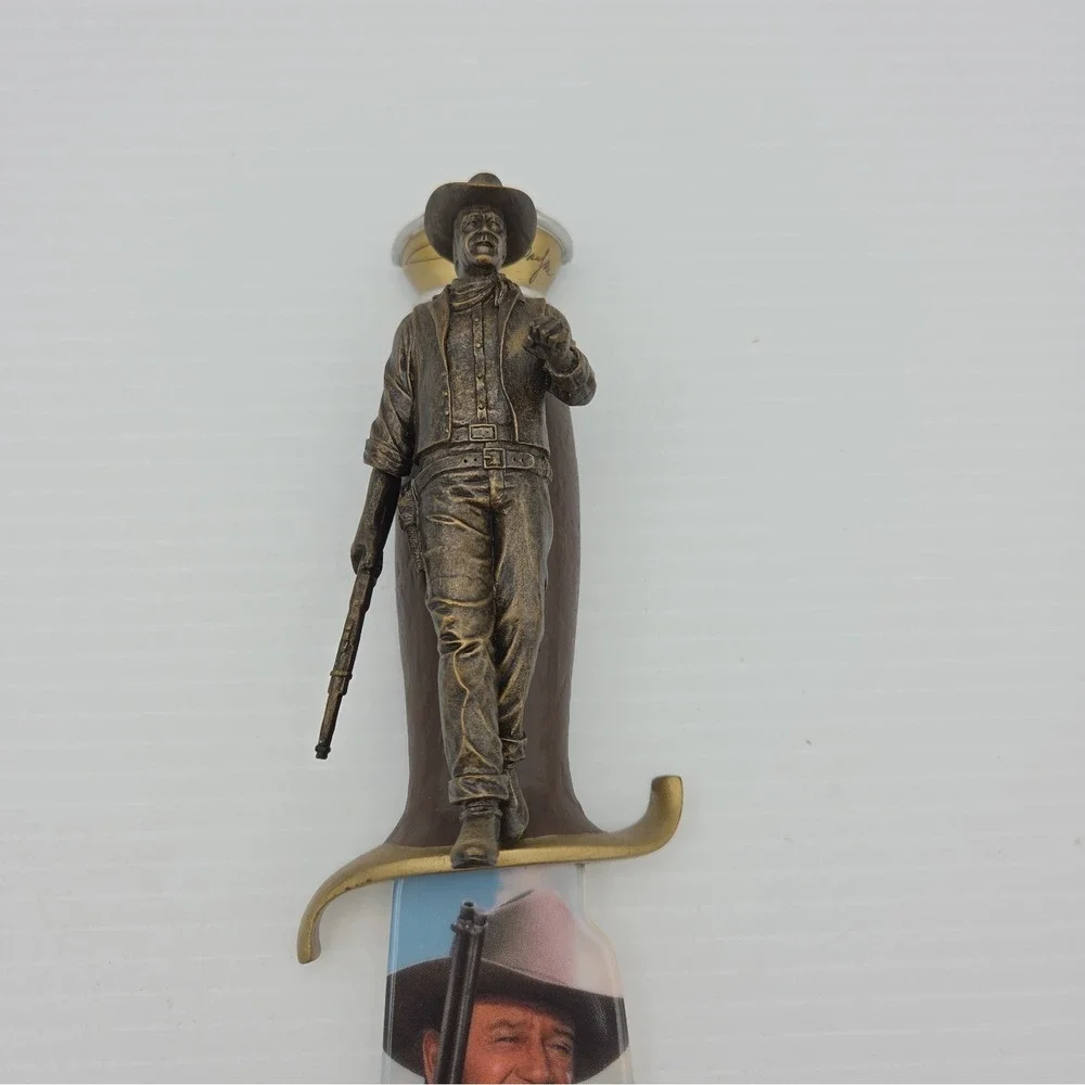 John Wayne Collectable Western Legend Plaque Bradford Exchange